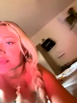 blissdimicco online show from October 2025 01:41:02 PM