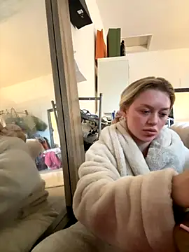 blissdimicco online show from December 2025 11:52:02 AM