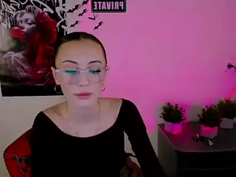 Snapshot of Nikonara_Love chatting on March 2025 07:15:02 PM Nikonara Love online show from March 2025 07:15:02 PM