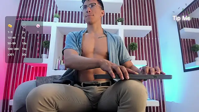 ApoloCruz online show from September 2025 04:34:02 AM