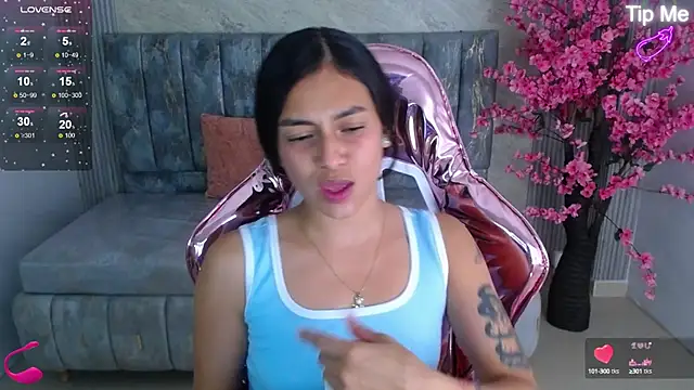 Snapshot of lilith_petit_sub chatting on January 2025 03:51:02 PM lilith petit sub online show from January 2025 03:51:02 PM