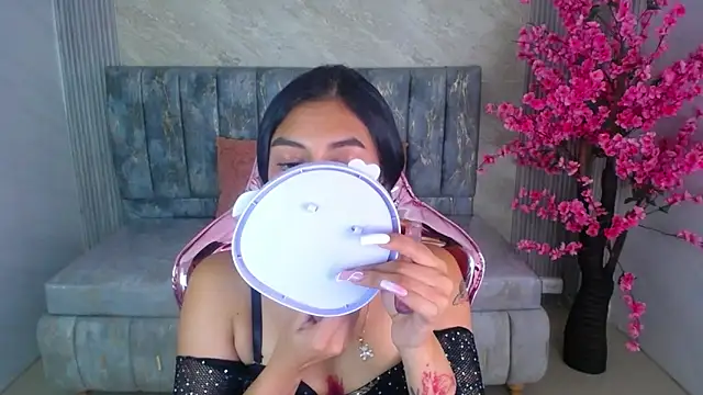 Snapshot of lilith_petit_sub chatting on February 2025 03:47:01 PM lilith petit sub online show from February 2025 03:47:01 PM