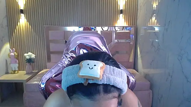 Snapshot of lilith_petit_sub chatting on February 2025 01:05:02 PM lilith petit sub online show from February 2025 01:05:02 PM