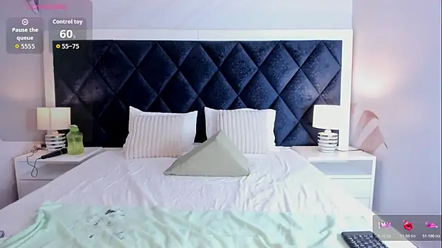 Snapshot of HannaaMiller chatting on November 2025 02:32:01 AM HannaaMiller online show from November 2025 02:32:01 AM