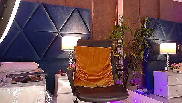 Simon Basset online show from January 2026 11:49:01 AM