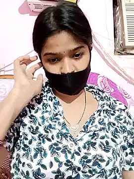 Simran-001 online show from October 2025 07:01:02 PM