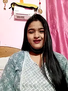 Simran-001 online show from December 2025 11:26:02 AM