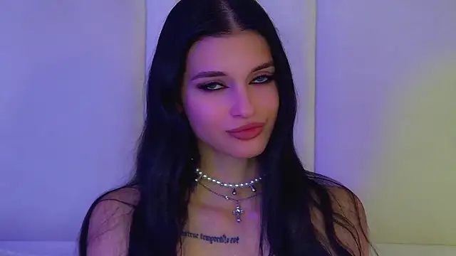 Snapshot of BeverlyMost chatting on February 2026 06:50:01 PM BeverlyMost online show from February 2026 06:50:01 PM