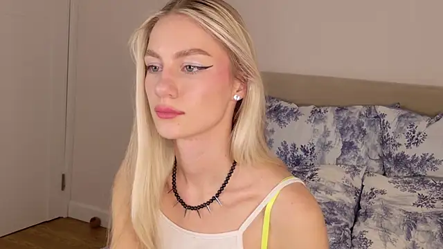 GabriellaOlsen online show from December 2025 03:41:02 PM