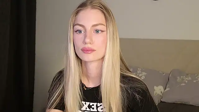 GabriellaOlsen online show from May 2026 06:09:01 PM