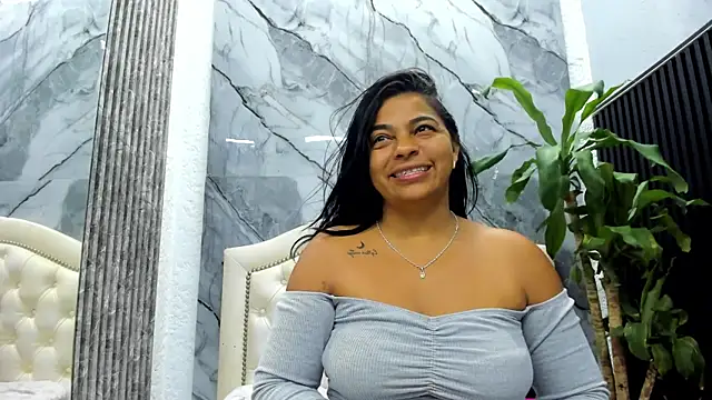 Snapshot of Brunette_Scarleth09 chatting on February 2025 12:16:01 PM Brunette Scarleth09 online show from February 2025 12:16:01 PM