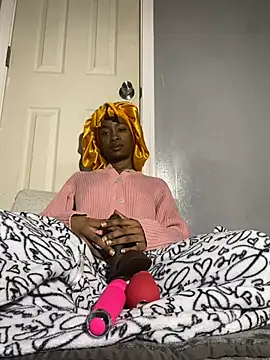 Snapshot of Meerawantsyou chatting on February 2025 08:19:02 AM Meerawantsyou online show from February 2025 08:19:02 AM