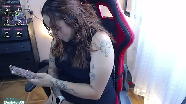 natyk m online show from April 2026 03:42:02 PM