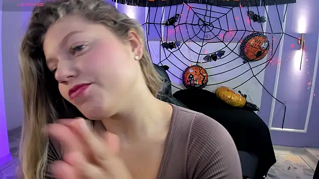 alaia greyy online show from October 2025 01:25:01 PM