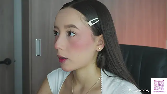Snapshot of sophi_lii chatting on September 2025 07:17:02 PM sophi lii online show from September 2025 07:17:02 PM