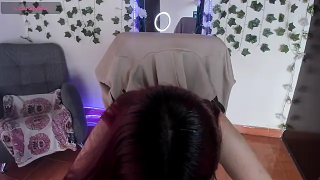 saray  jones online show from November 2025 12:49:02 PM