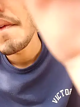 Snapshot of vas02vir chatting on February 2025 05:23:01 AM vas02vir online show from February 2025 05:23:01 AM