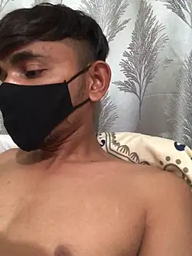 Snapshot of vas02vir chatting on March 2025 08:28:01 PM vas02vir online show from March 2025 08:28:01 PM