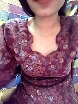 Snapshot of cute_IndianBabe chatting on March 2025 01:37:02 AM cute IndianBabe online show from March 2025 01:37:02 AM