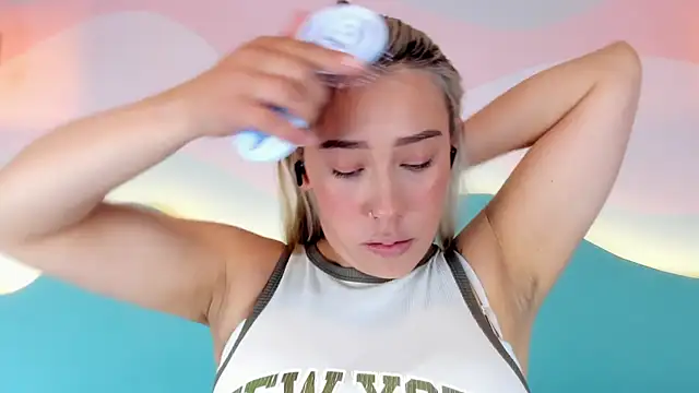 Lannajansen online show from November 2025 02:16:01 PM