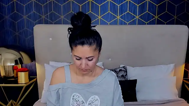 ValeryBlakes online show from November 2025 07:05:01 PM