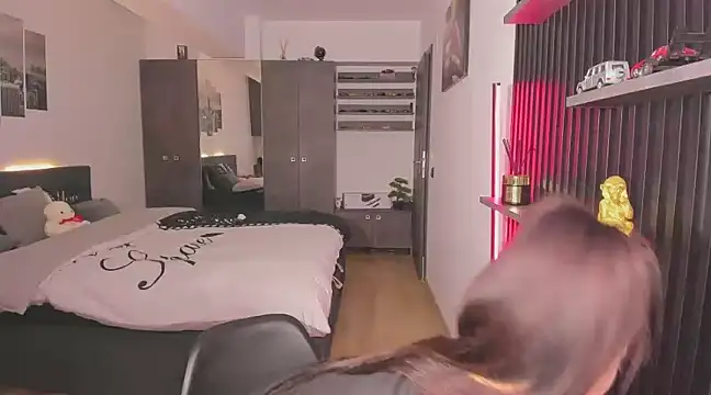 HelenShawn online show from February 2025 11:32:01 PM