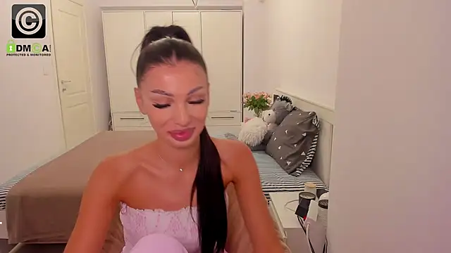 HelenShawn online show from September 2025 03:30:02 AM