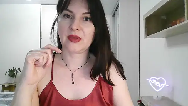 Victoria Glam online show from January 2025 12:43:02 AM