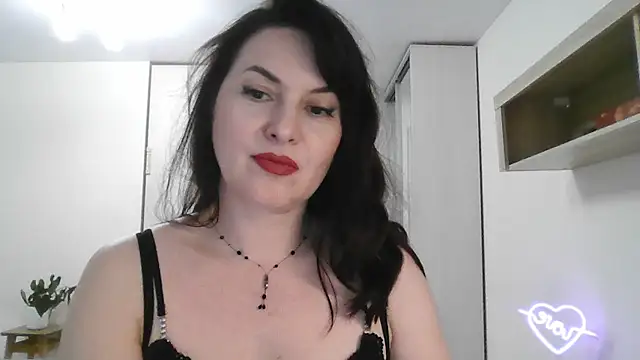 Victoria Glam online show from February 2025 10:43:02 PM