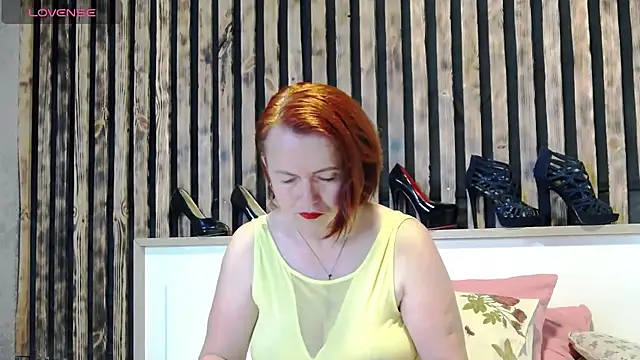 Alis Lovi online show from June 2026 09:37:01 AM