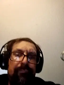 Snapshot of Johndis805 chatting on October 2025 04:44:02 PM Johndis805 online show from October 2025 04:44:02 PM