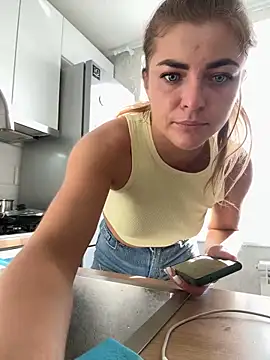 Donna Sun online show from March 2025 12:29:01 PM