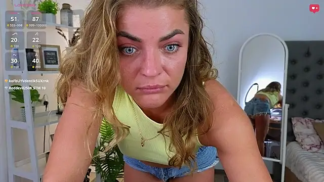 Donna Sun online show from September 2025 09:03:02 AM