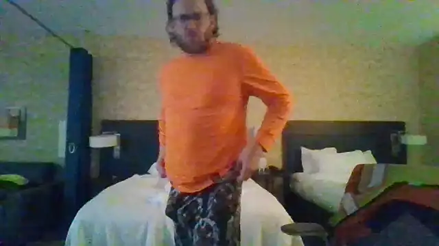 Snapshot of rrunner7718 chatting on January 2025 01:30:01 AM rrunner7718 online show from January 2025 01:30:01 AM