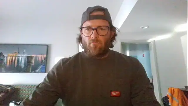 Snapshot of rrunner7718 chatting on March 2025 10:04:02 PM rrunner7718 online show from March 2025 10:04:02 PM