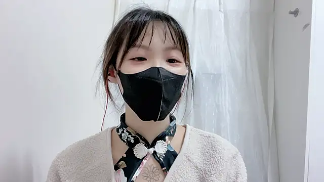 Chu1314 online show from February 2025 03:41:02 PM