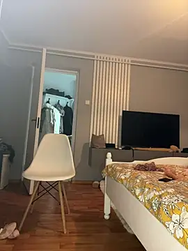 Snapshot of bunnythetailor chatting on February 2025 03:28:02 PM bunnythetailor online show from February 2025 03:28:02 PM