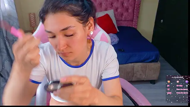 Sofii cutee online show from January 2026 03:14:01 PM