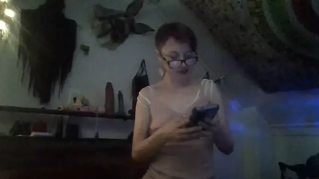 GloriousKarma online show from June 2026 03:18:01 PM