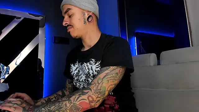 Snapshot of kaletattoo chatting on June 2026 11:24:02 AM kaletattoo online show from June 2026 11:24:02 AM