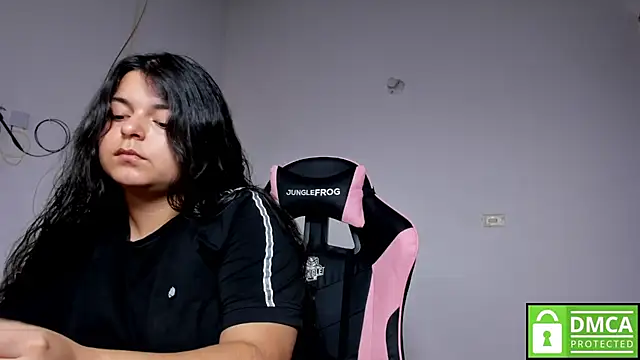 Little Shaara online show from November 2025 08:42:02 PM