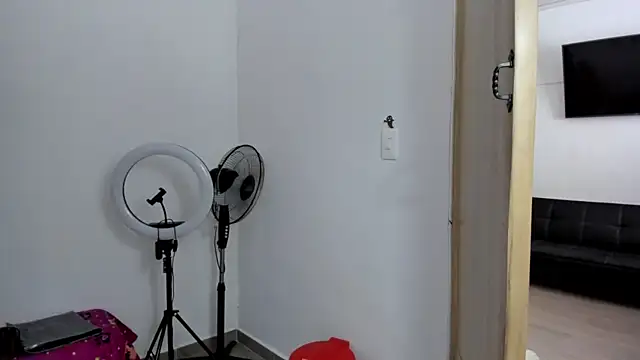 Ariana rouse online show from January 2026 05:16:02 PM