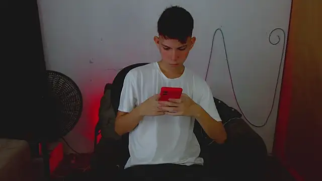 Alexxx lov online show from March 2026 12:23:01 PM