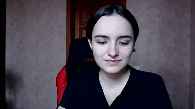 Snapshot of AmelieBanshee chatting on October 2025 10:52:02 AM AmelieBanshee online show from October 2025 10:52:02 AM