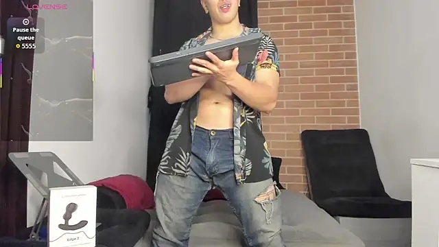 DavidX X21 Strip online show from April 2026 07:31:01 AM