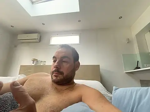 justeqqun online show from November 2025 10:36:02 AM