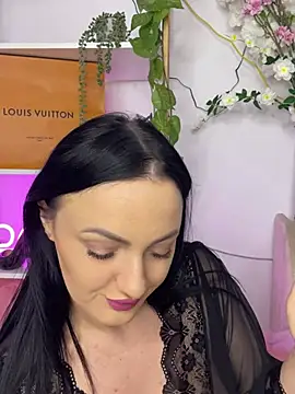 RaisaSalvi online show from February 2025 04:46:02 PM