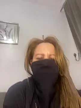 A-mal5 online show from March 2025 08:21:01 PM