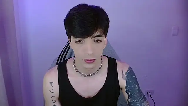 H3ll B0I online show from April 2026 10:53:01 PM