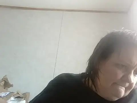 Snapshot of BBWLADY71 chatting on February 2025 05:44:01 PM BBWLADY71 online show from February 2025 05:44:01 PM